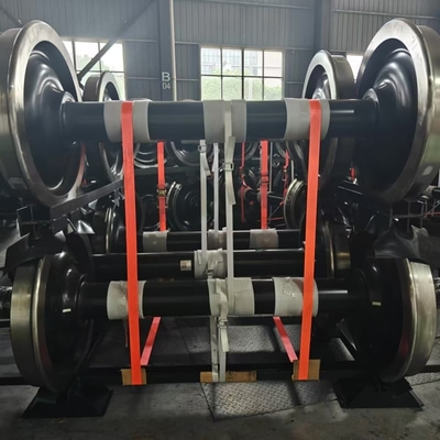 Conjunto de ruedas de ferrocarril de 840 mm para vagones 22.9T/25T